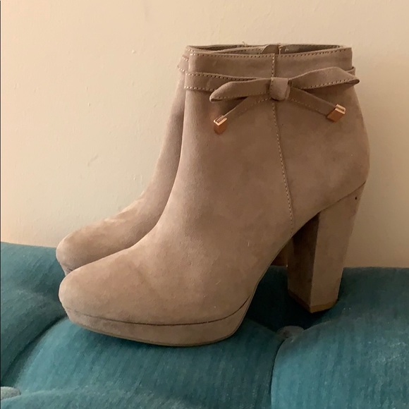 lc lauren conrad leche women's ankle boots